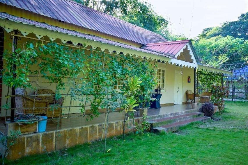 Bougainvillea Retreat & Spa Kaharpara Exterior photo